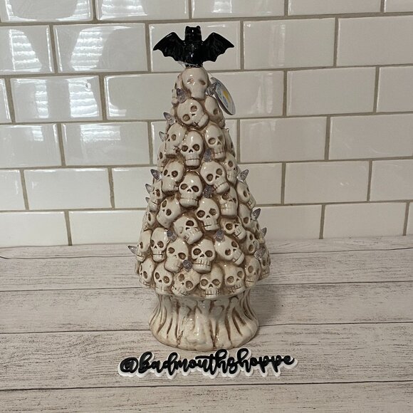 *NWT AtHome Ceramic Skull Skeleton Bat Ceramic Light Up Vintage Inspired Tree - Picture 1 of 9